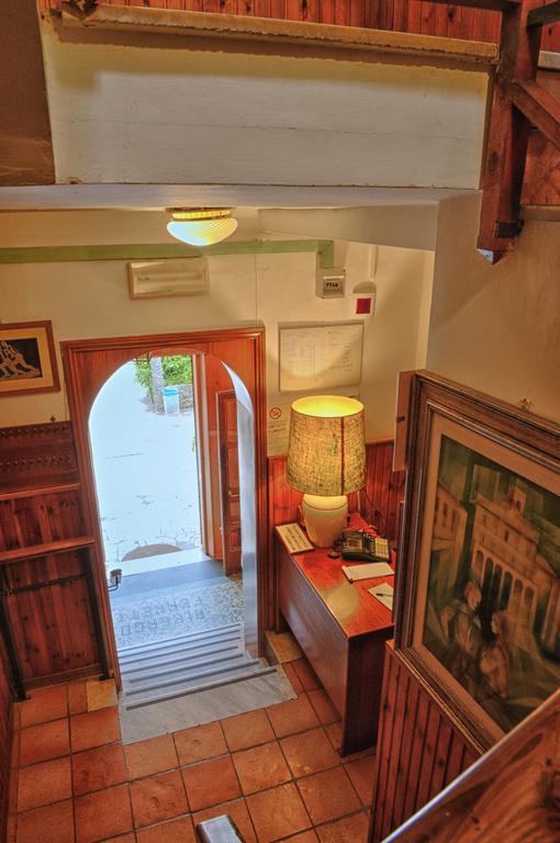 Albergo Ristorante Ferretti Monteluco Extérieur photo